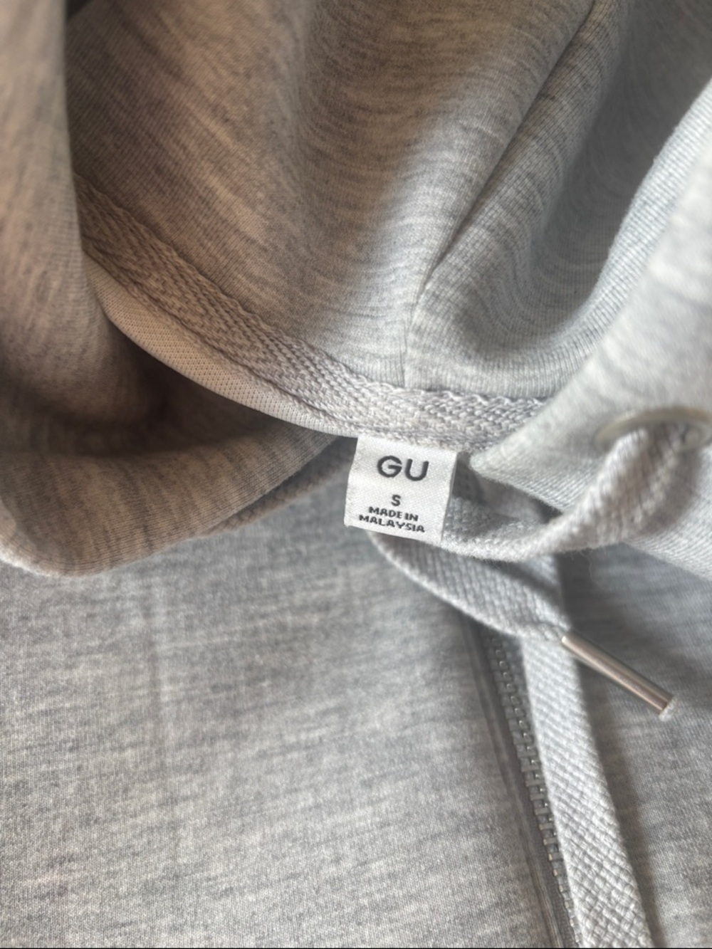 GU Cropped Full Zip Hoodie - Picture 7 of 8